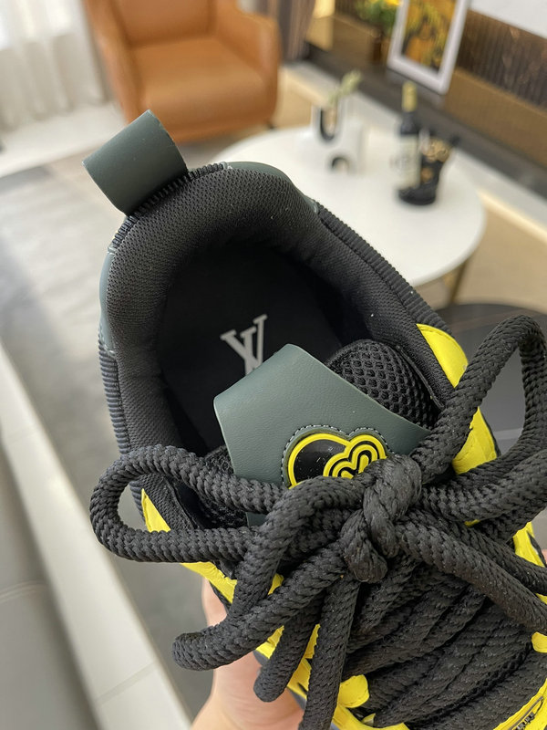 ZAPATILLAS TRAINER LOUIS VUITTON