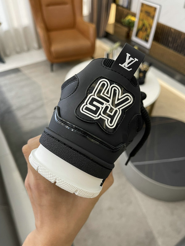 ZAPATILLAS TRAINER LOUIS VUITTON