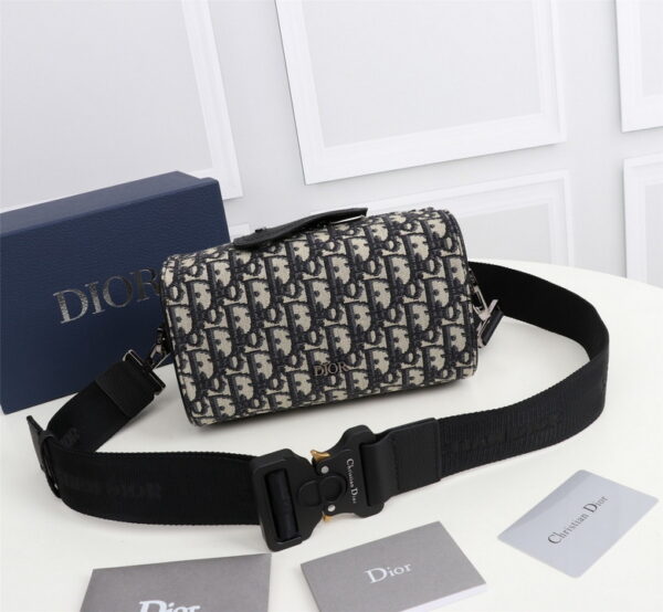 BOLSO WAISTBOLSOS DIOR