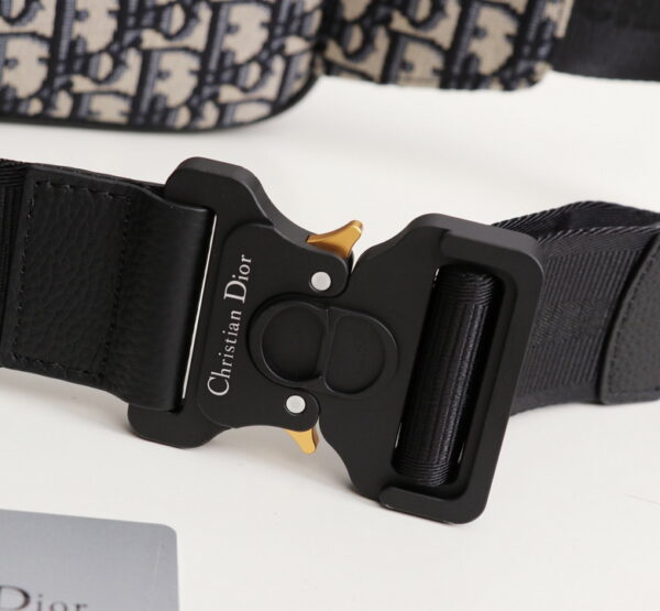 BOLSO WAISTBOLSOS DIOR