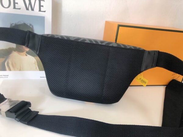 BOLSO WAIST FENDI
