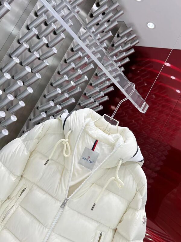 CHAQEUTÓN MONCLER