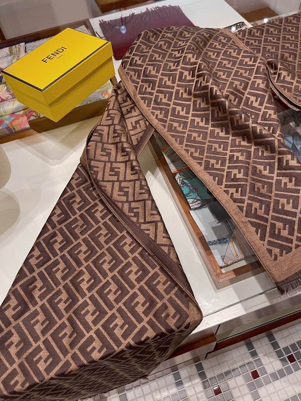 SCARF FENDI