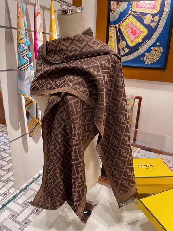 SCARF FENDI