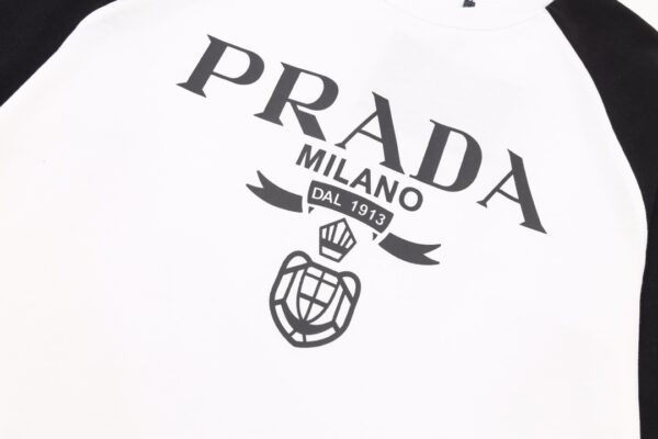 CAMISETA PRADA