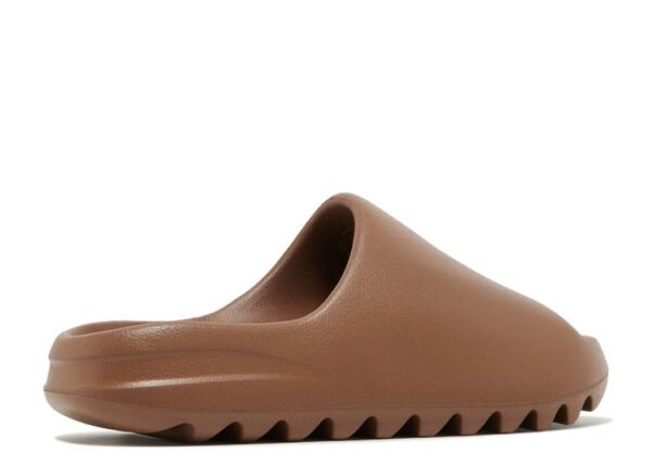 CHANCLAS YEEZY ‘FLAX’