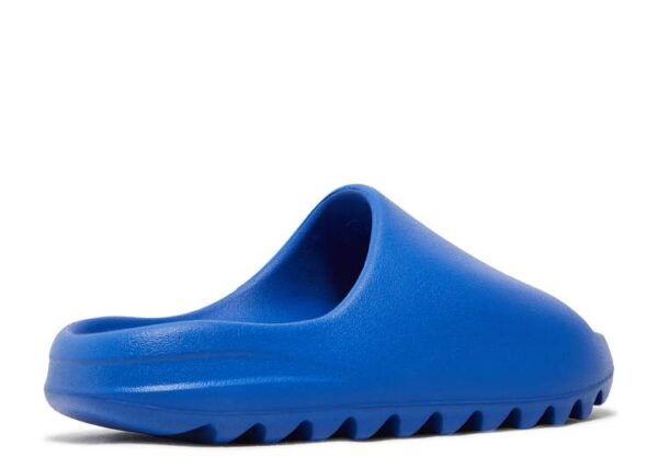 CHANCLAS YEEZY ‘AZURE’