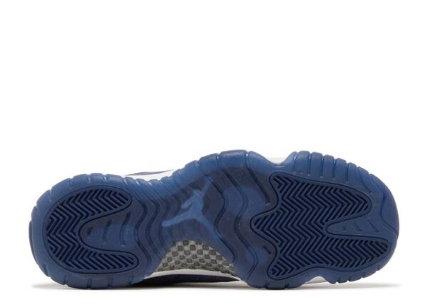JORDAN RETRO 11 ‘MIDNIGHT NAVY VELVET’