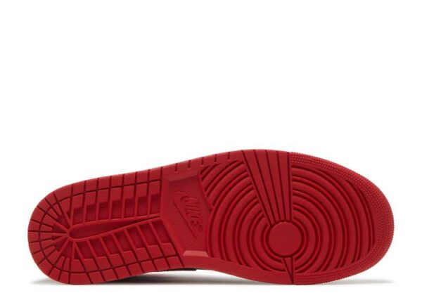 AIR JORDAN 1 MID ‘ALTERNATE BRED’