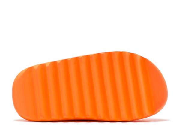 CHANCLAS YEEZY ‘ENFLAME ORANGE’