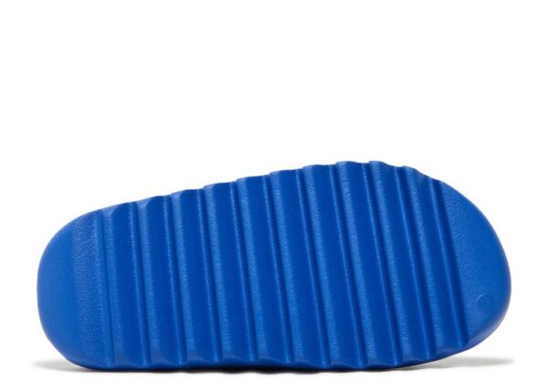 CHANCLAS YEEZY ‘AZURE’
