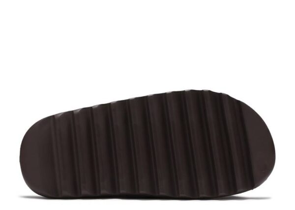 CHANCLAS YEEZY ‘SOOT’