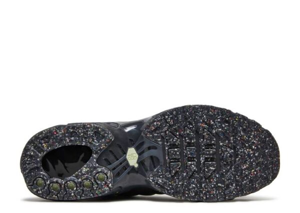 AIR MAX TERRASCAPE PLUS ‘BLACK BARELY VOLT’