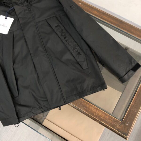 CORTAVIENTOS MONCLER