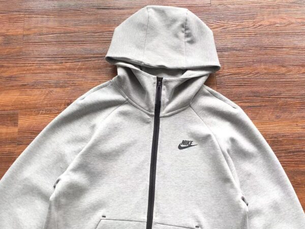 NIKE TECH FLEECE TRACKSUIT