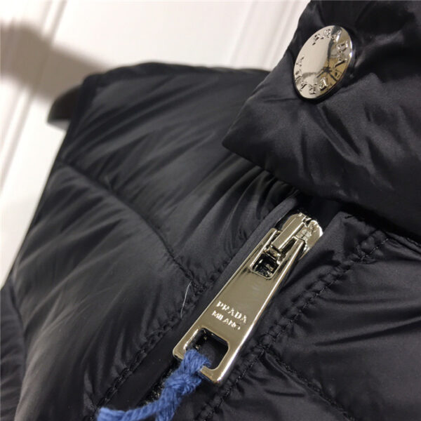 CHALECO PRADA