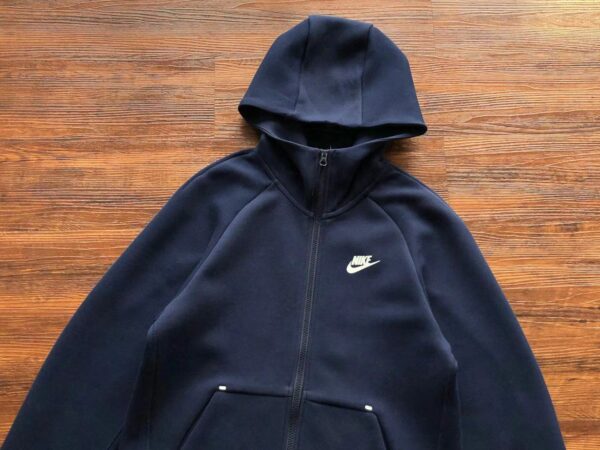 NIKE TECH FLEECE TRACKSUIT
