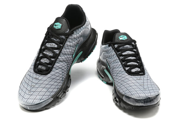 AIR MAX PLUS TN ‘SPIROGRAPH’