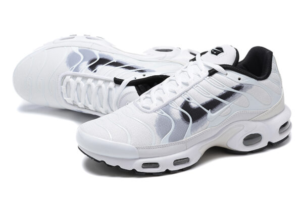 AIR MAX PLUS TN ‘SPRAY PAINT SWOOSH’