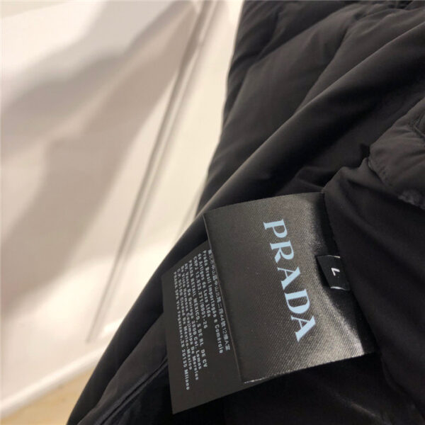 CHALECO PRADA