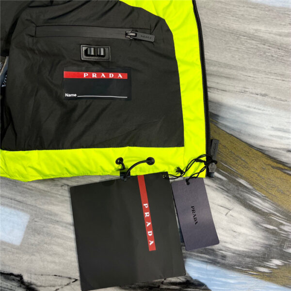 CHALECO PRADA