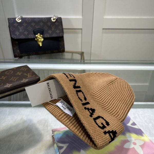 GORRO BALENCIAGA