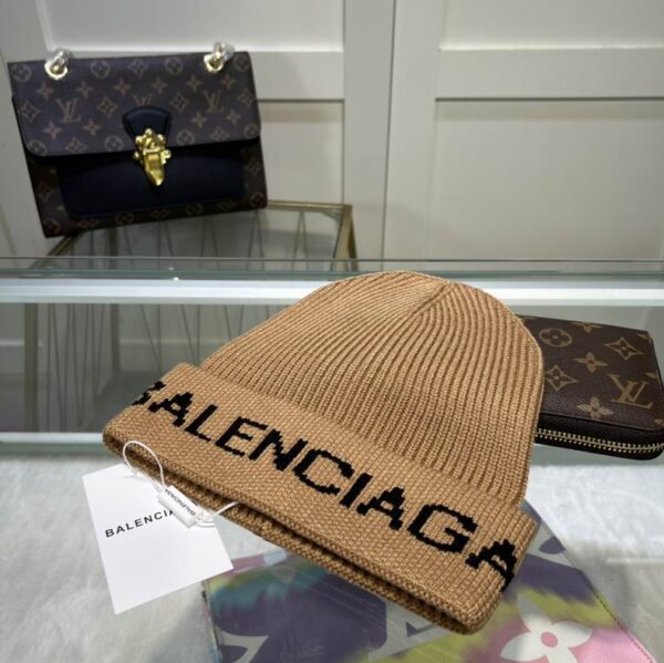 GORRO BALENCIAGA