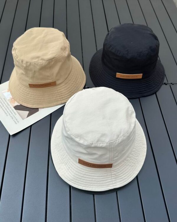SOMBRERO BALENCIAGA