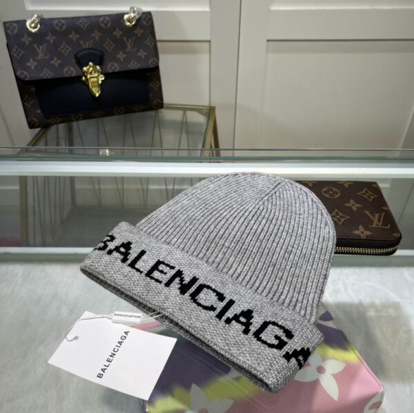 GORRO BALENCIAGA