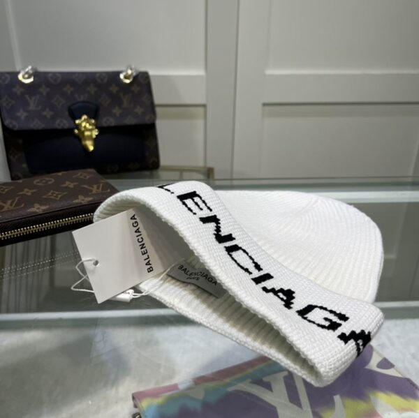 GORRO BALENCIAGA