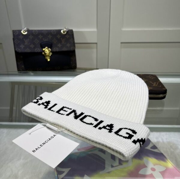 GORRO BALENCIAGA