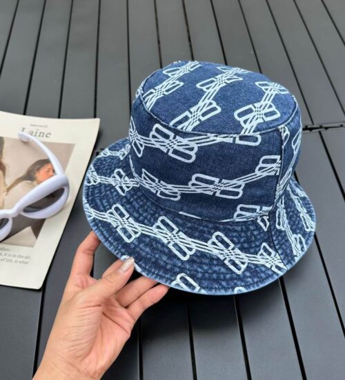 SOMBRERO BALENCIAGA
