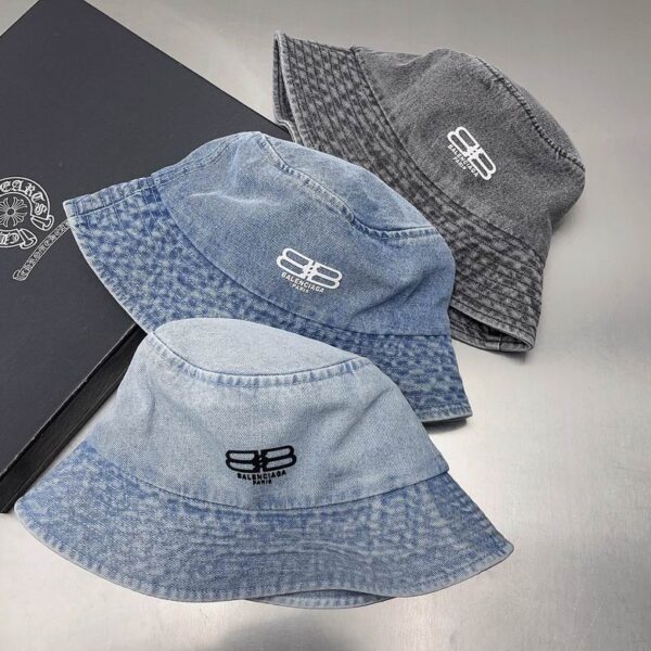 SOMBRERO BALENCIAGA