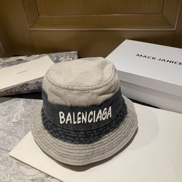 SOMBRERO BALENCIAGA