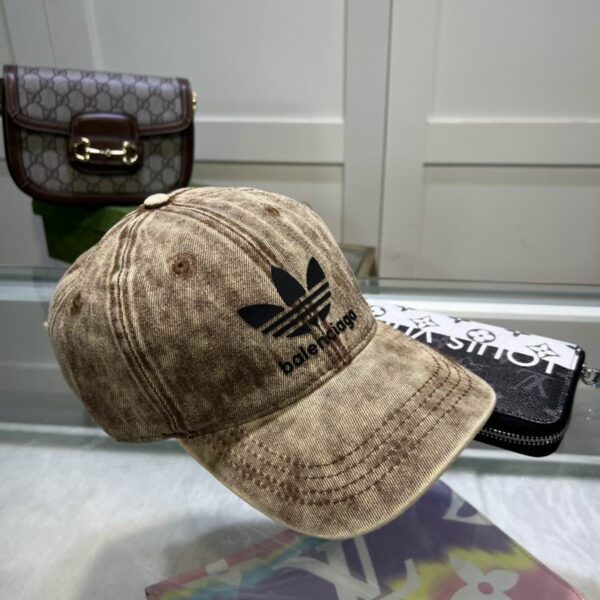 GORRA BALENCIAGA