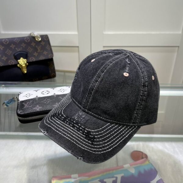 GORRA BALENCIAGA