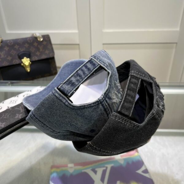 GORRA BALENCIAGA
