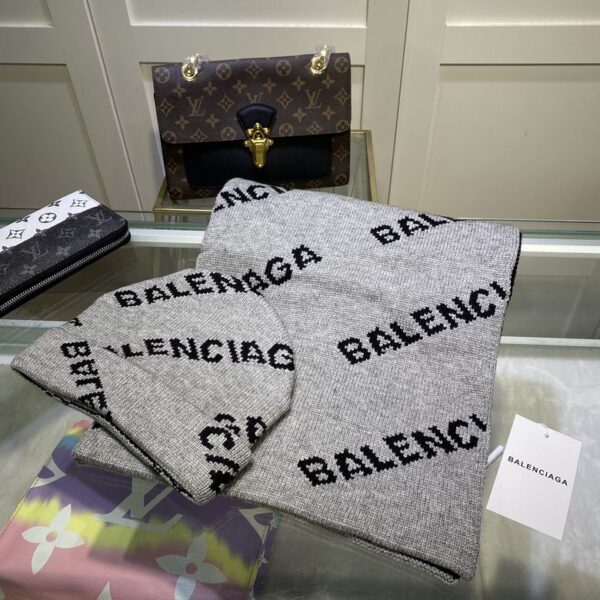 WINTER SET BALENCIAGA