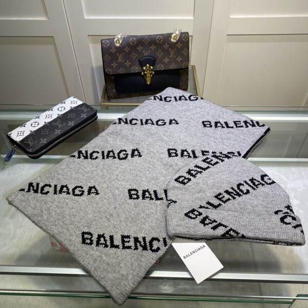 WINTER SET BALENCIAGA