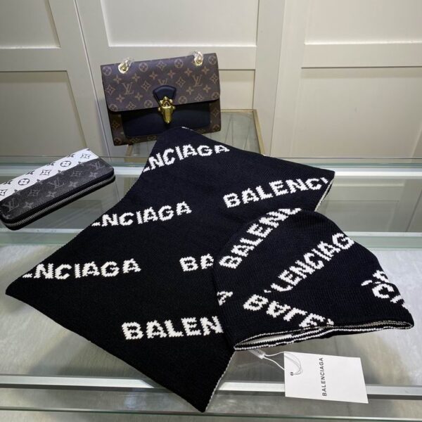 WINTER SET BALENCIAGA