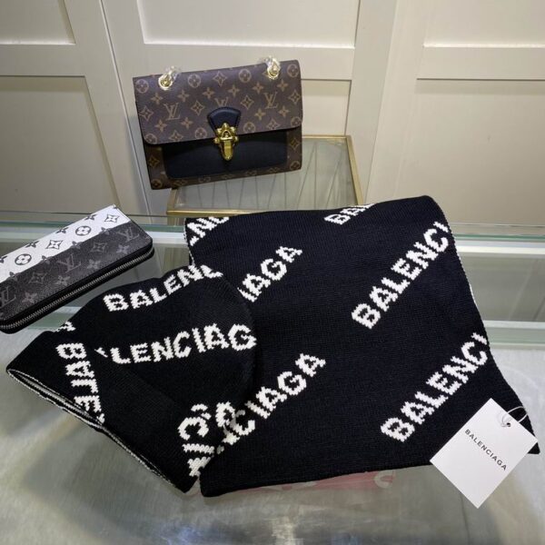 WINTER SET BALENCIAGA