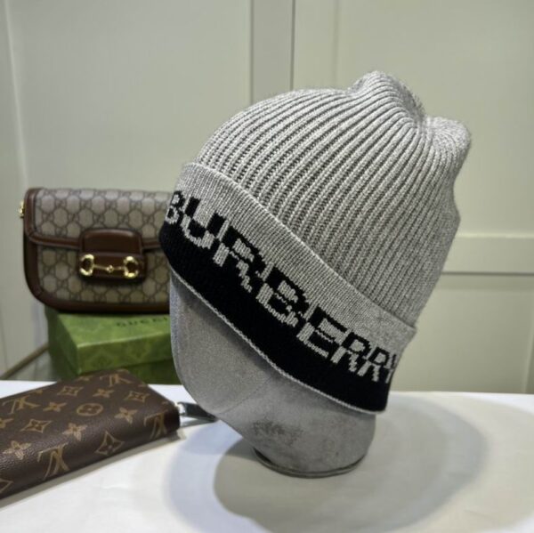 GORRO BURBERRY