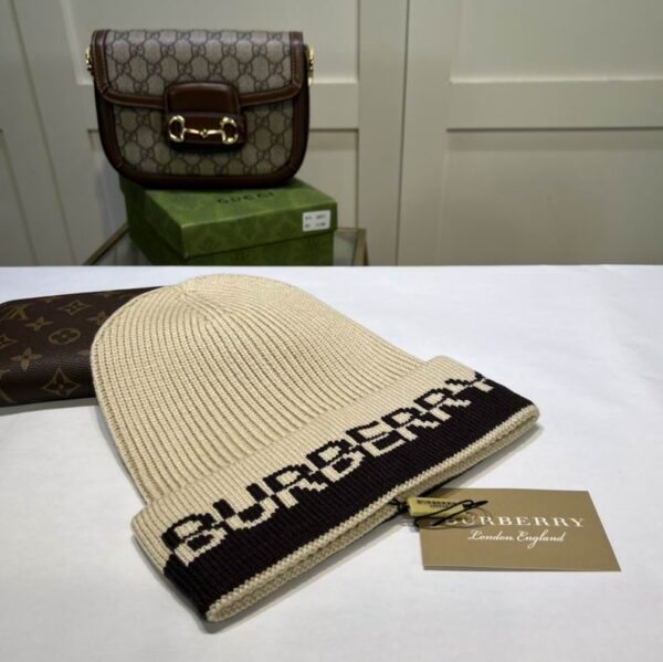 GORRO BURBERRY