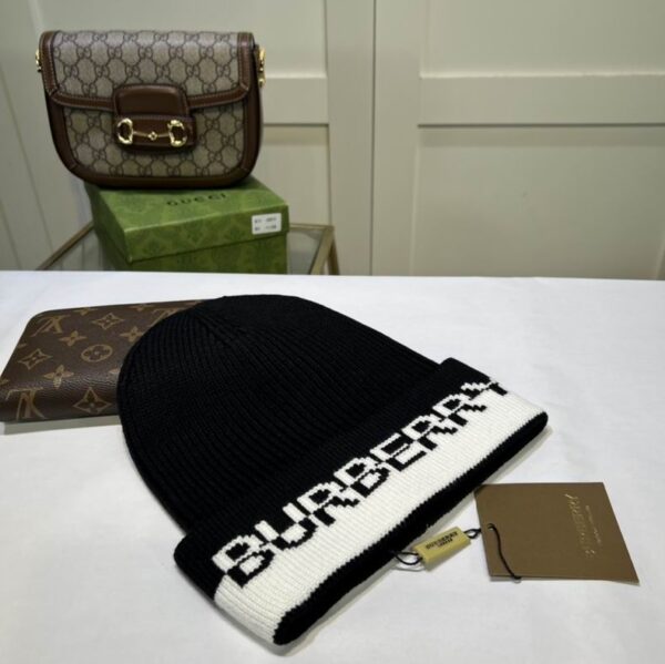GORRO BURBERRY