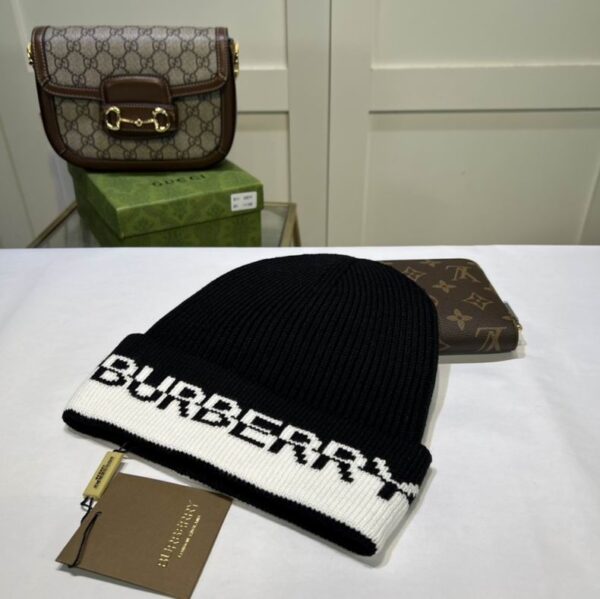 GORRO BURBERRY