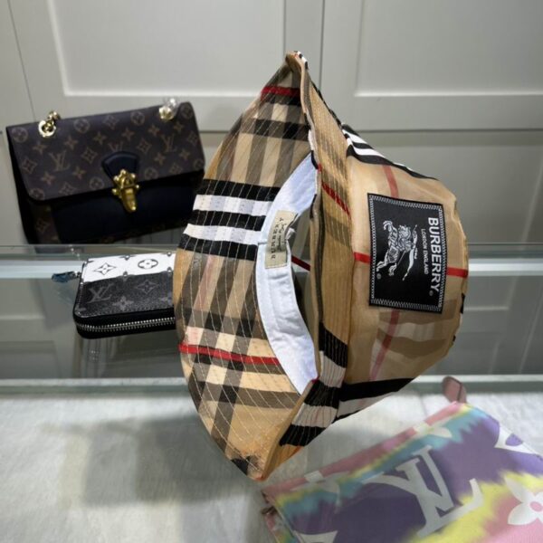 SOMBRERO BURBERRY