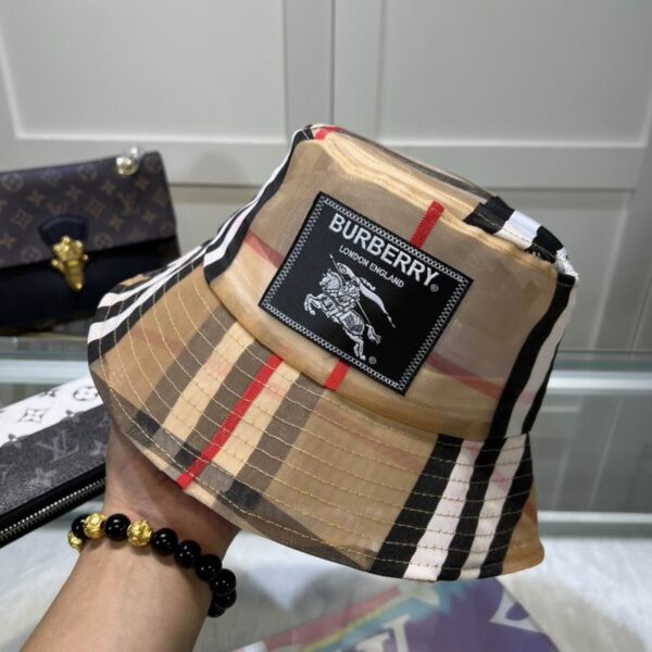 SOMBRERO BURBERRY