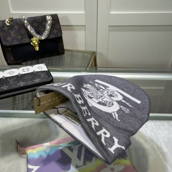 GORRO BURBERRY