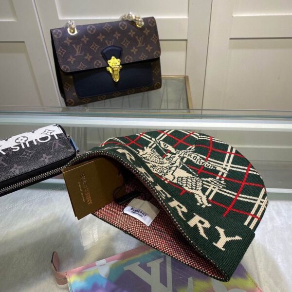GORRO BURBERRY