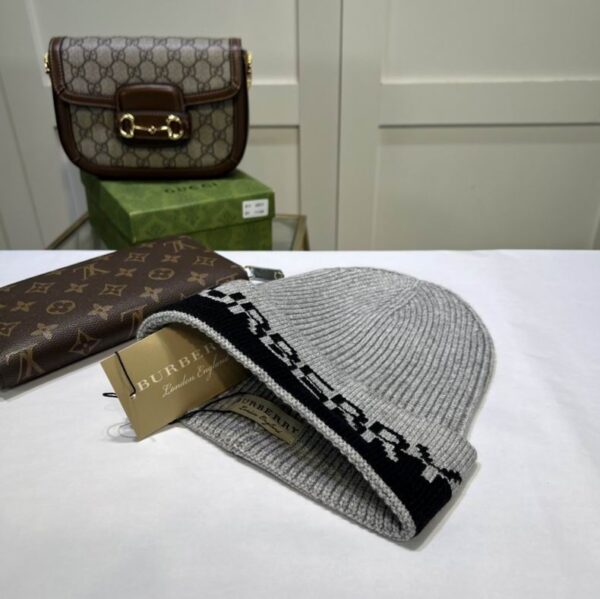 GORRO BURBERRY
